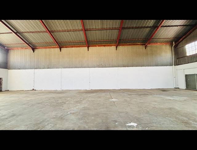 360M² WAREHOUSE TO LET IN ROODEPOORT CENTRAL